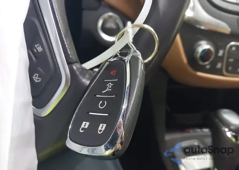 2019 Chevrolet Equinox Premier z USA, uszkodzony, nr VIN 2GNAXYEX5K6296879